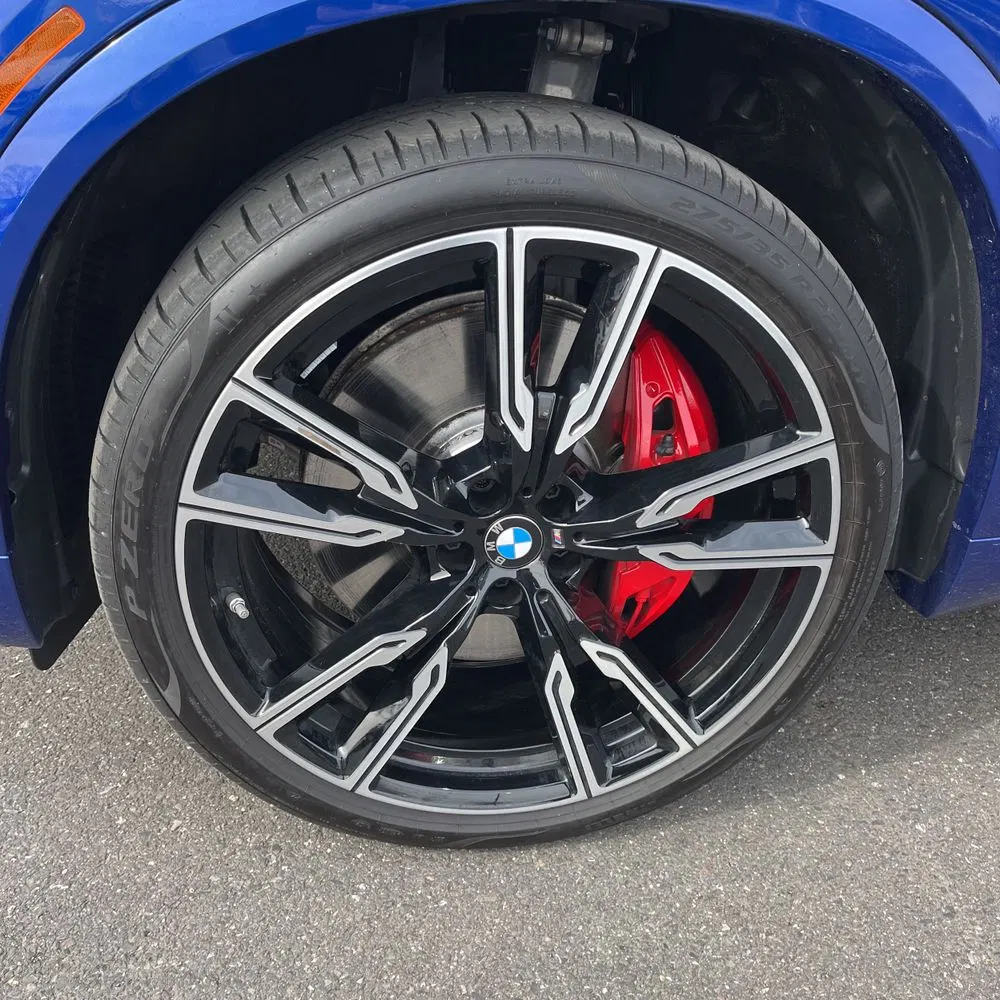2025 BMW X5 M60i