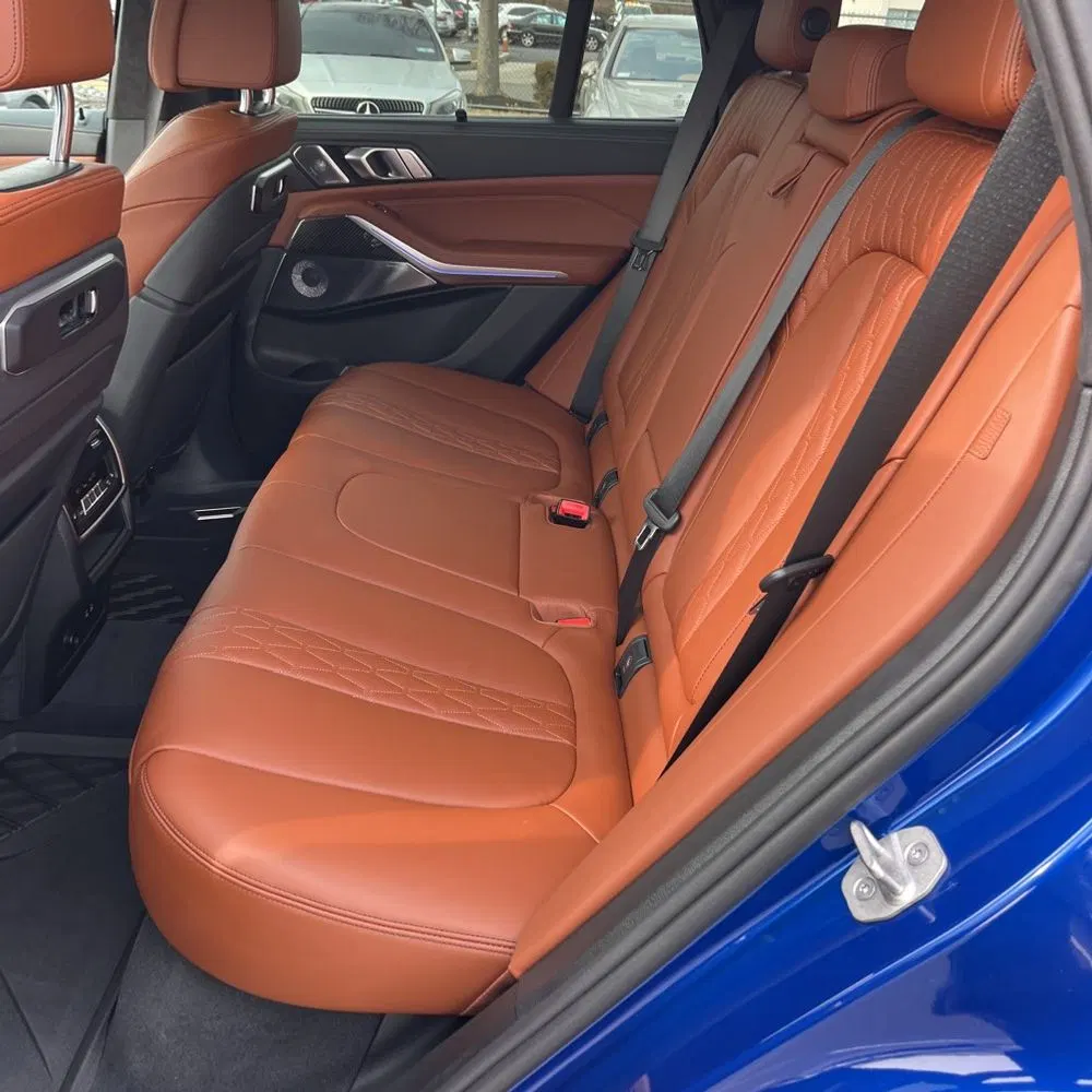 2025 BMW X5 M60i