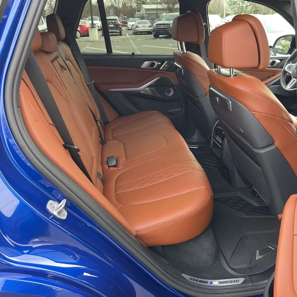 2025 BMW X5 M60i