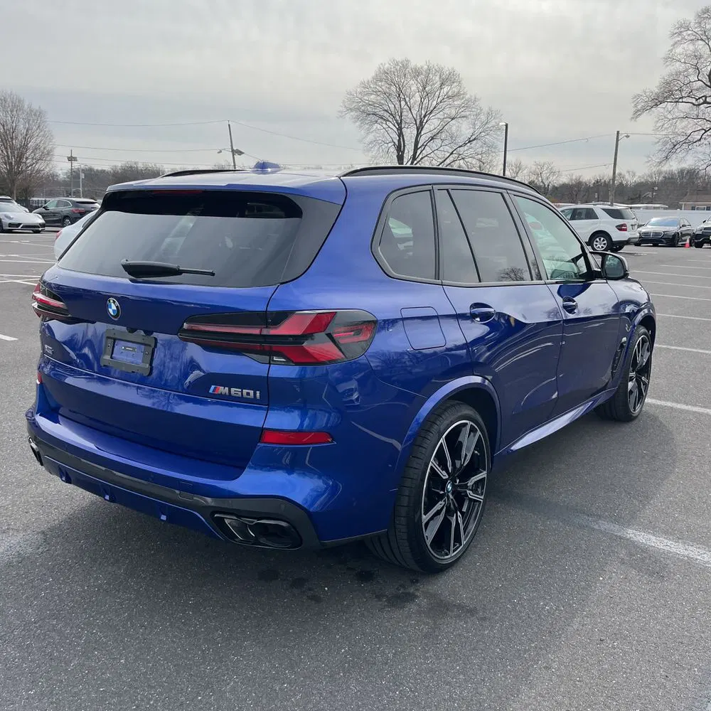 2025 BMW X5 M60i