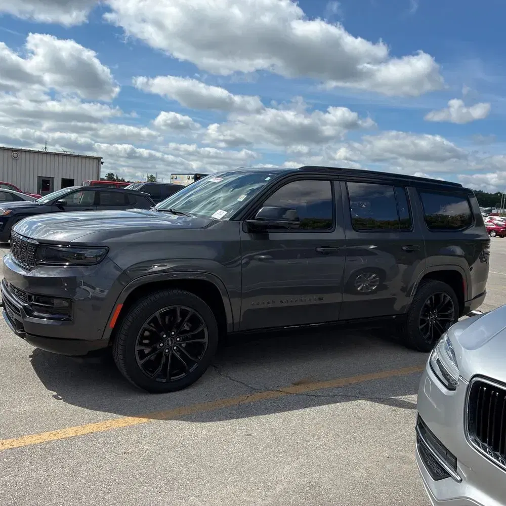 2024 Jeep Grand Wagoneer Series III Obsidian