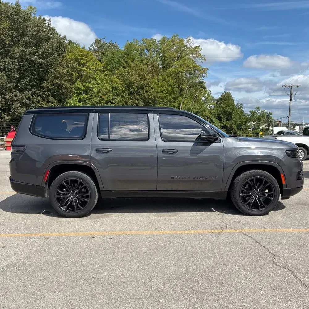 2024 Jeep Grand Wagoneer Series III Obsidian