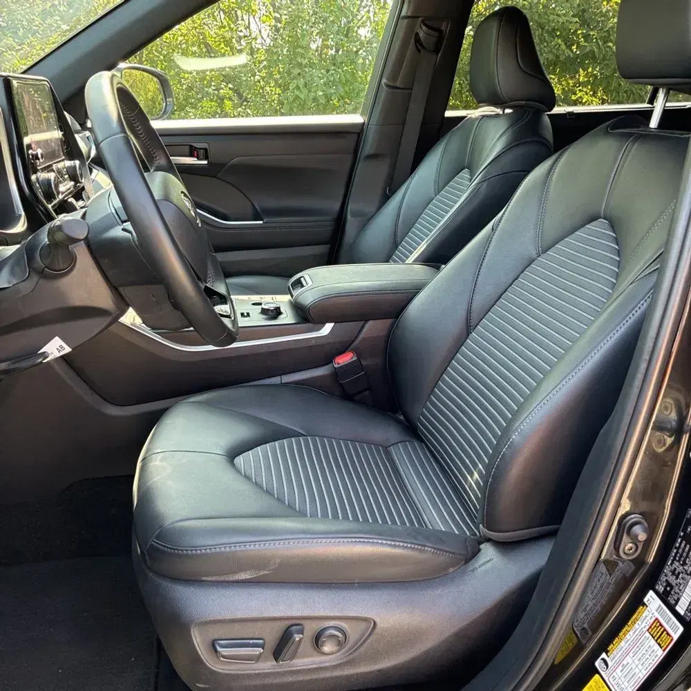 2025 Toyota Highlander XSE