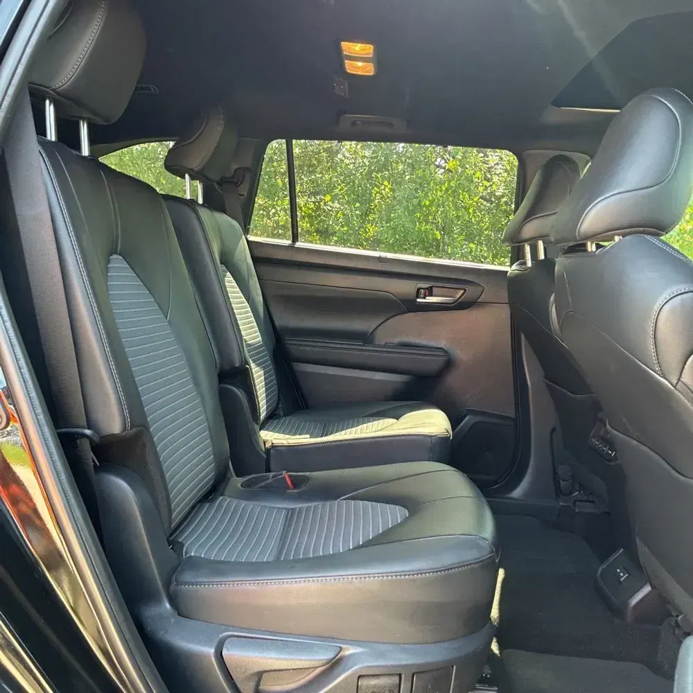 2025 Toyota Highlander XSE