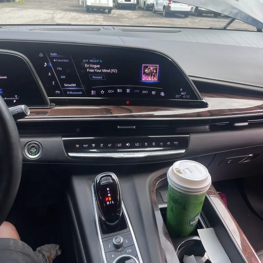 2022 Cadillac Escalade ESV Sport Platinum