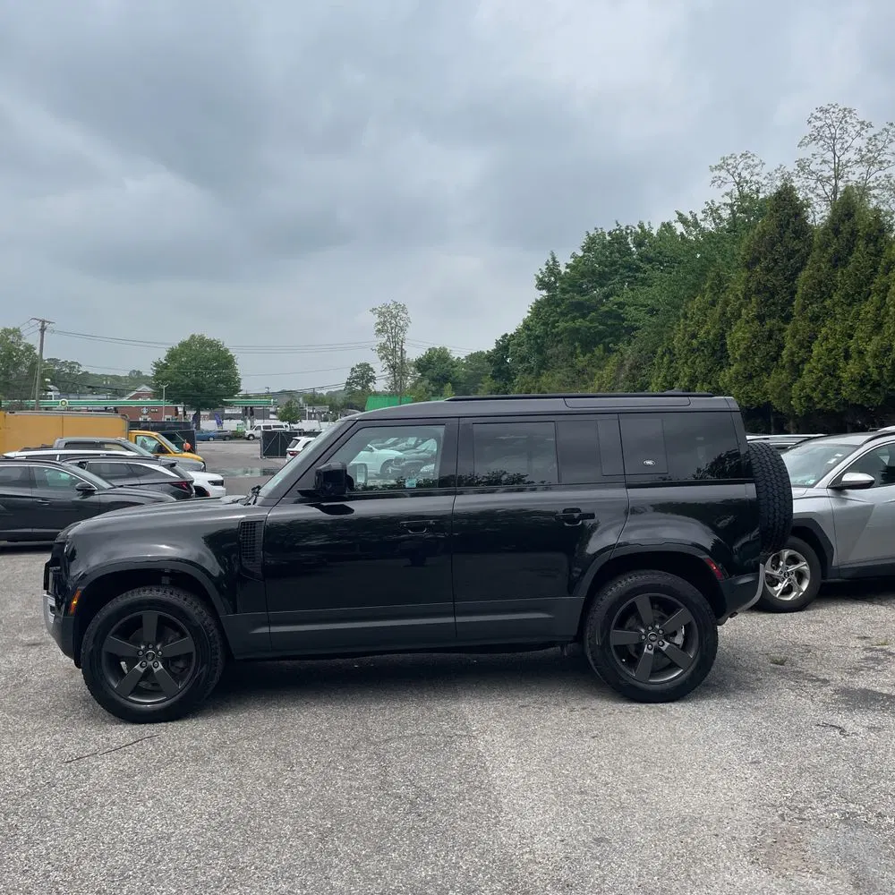 2023 Land Rover Defender 110 S