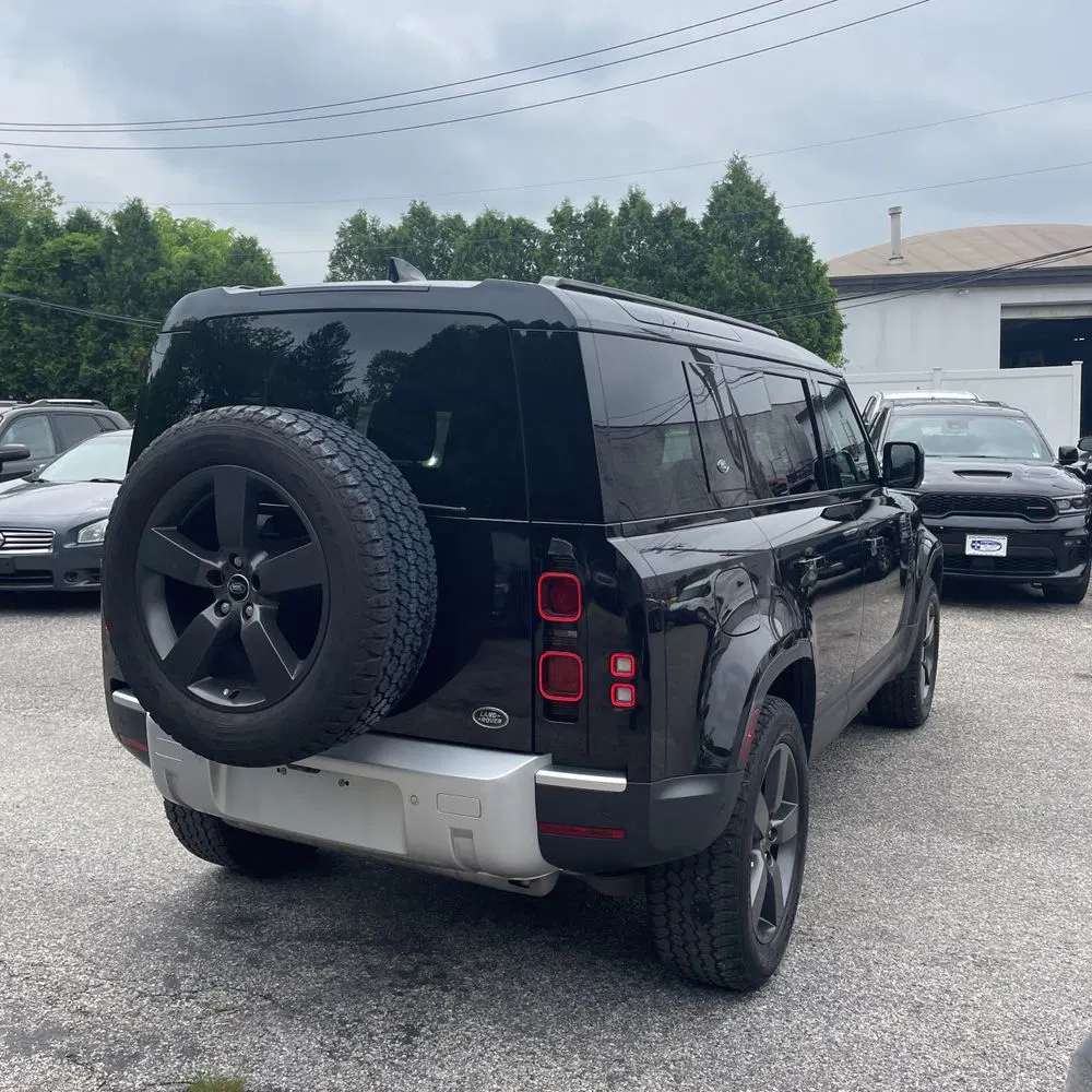 2023 Land Rover Defender 110 S
