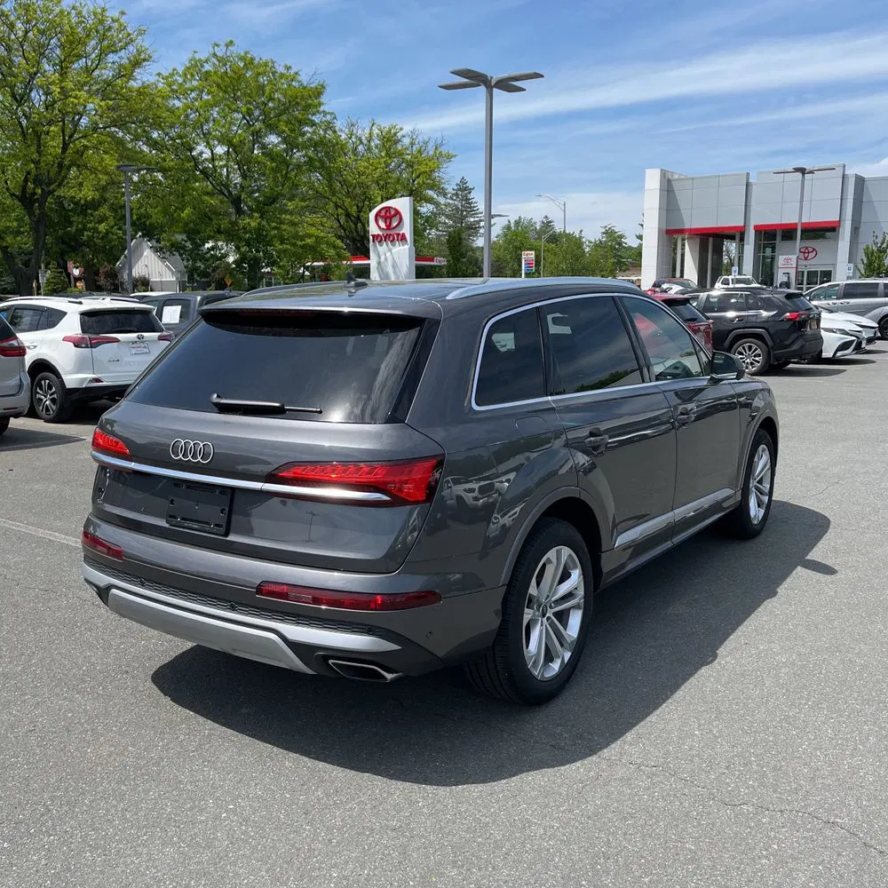 2025 Audi Q7 Premium 45