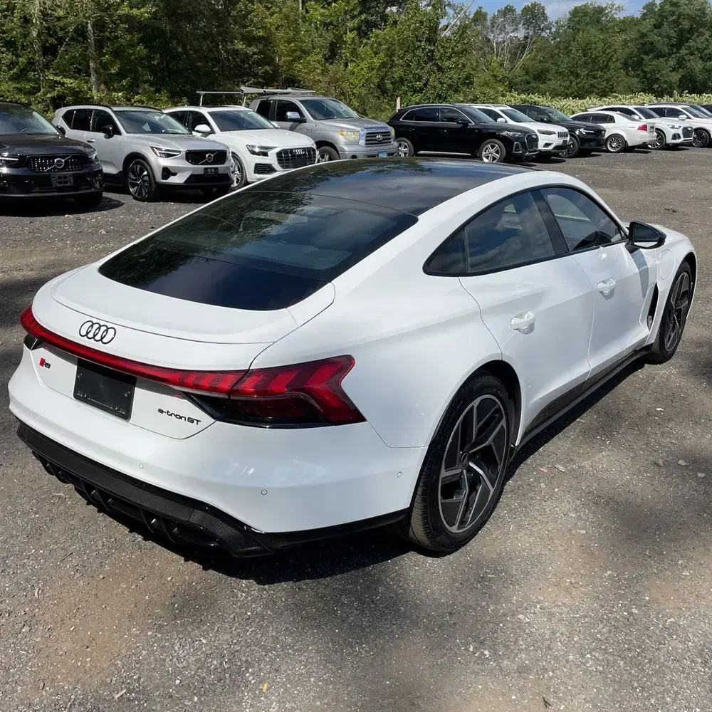 2023 Audi e-tron GT RS