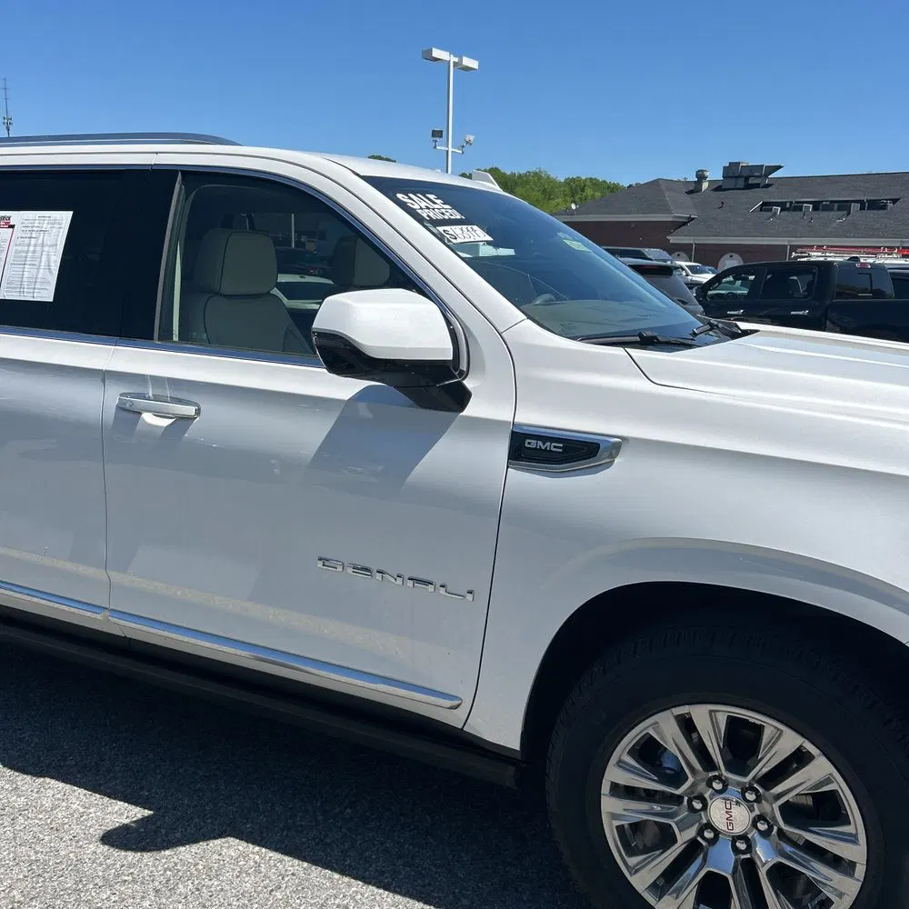 2022 GMC Yukon XL Denali