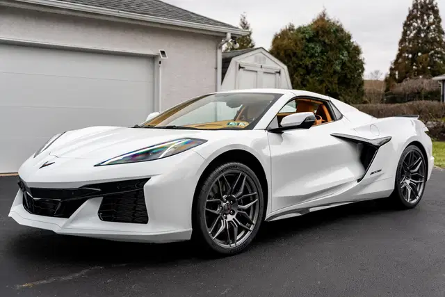 2023 Chevrolet Corvette Z06 Convertible - ~200 Miles, 670-hp LT6 V8, 3LZ Trim, Arctic White