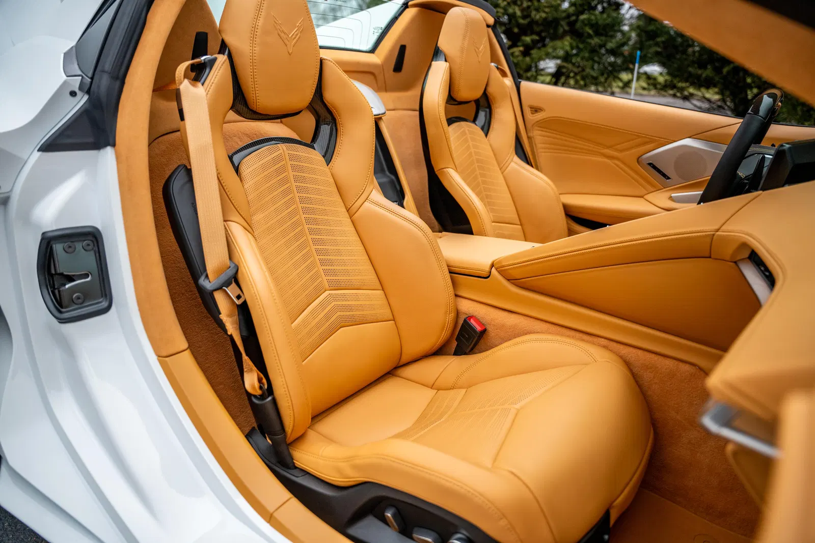 2023 Chevrolet Corvette Z06 Convertible - ~200 Miles, 670-hp LT6 V8, 3LZ Trim, Arctic White