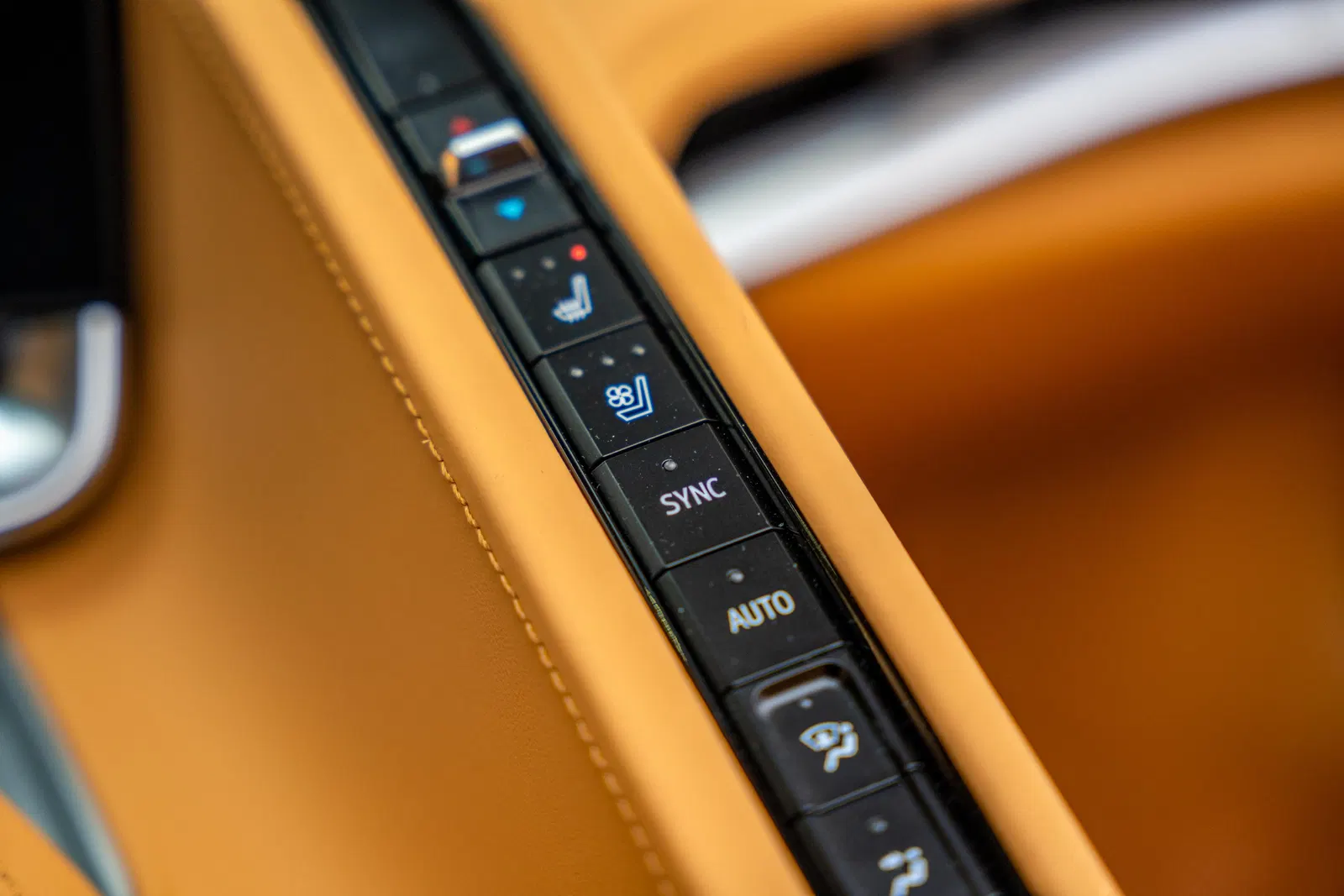 2023 Chevrolet Corvette Z06 Convertible - ~200 Miles, 670-hp LT6 V8, 3LZ Trim, Arctic White