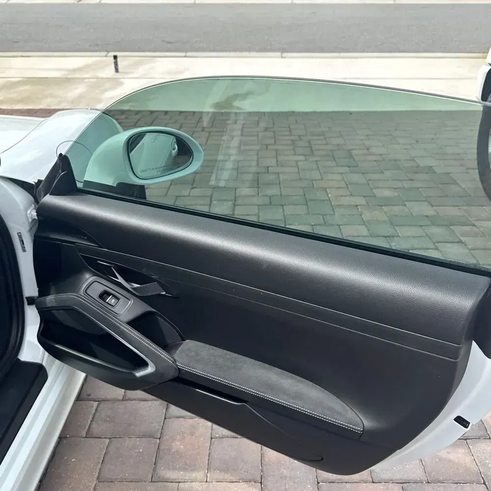 2016 Porsche Cayman GT4