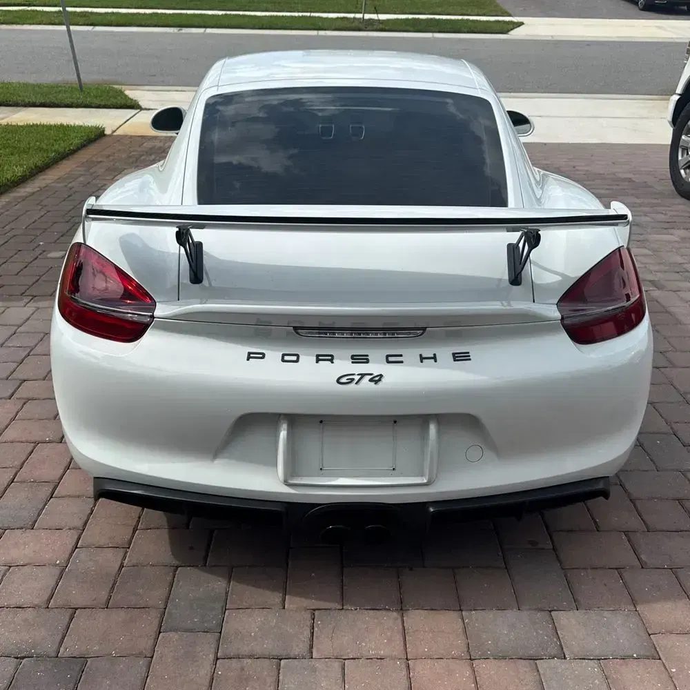 2016 Porsche Cayman GT4
