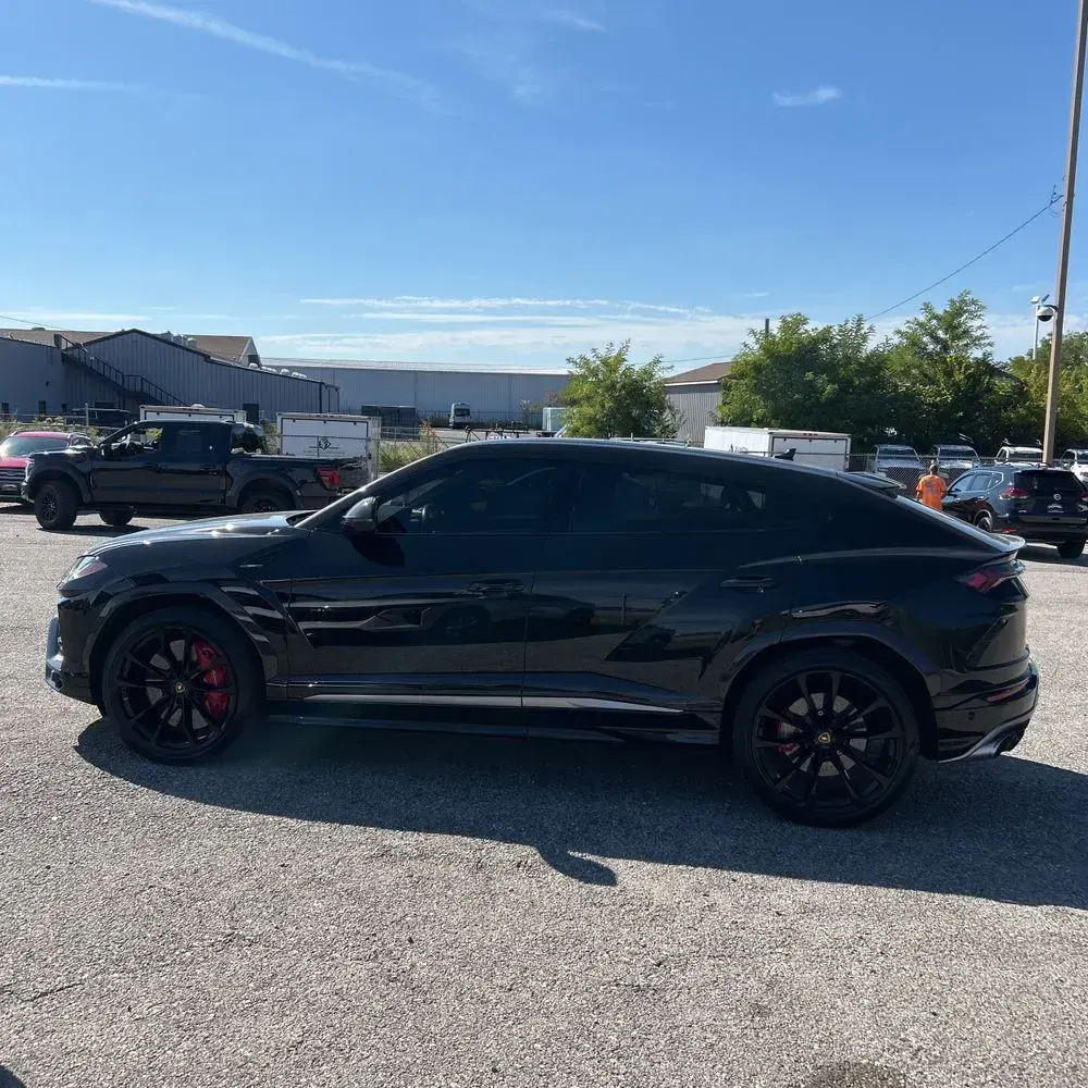 2020 Lamborghini Urus Base