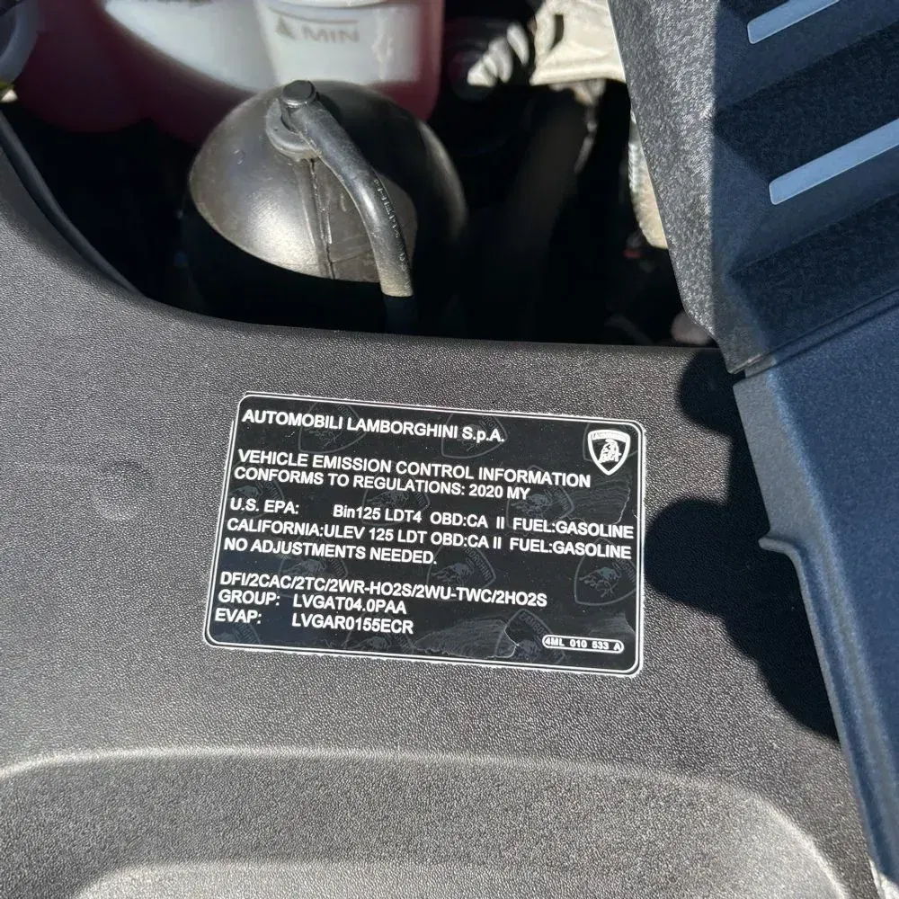 2020 Lamborghini Urus Base