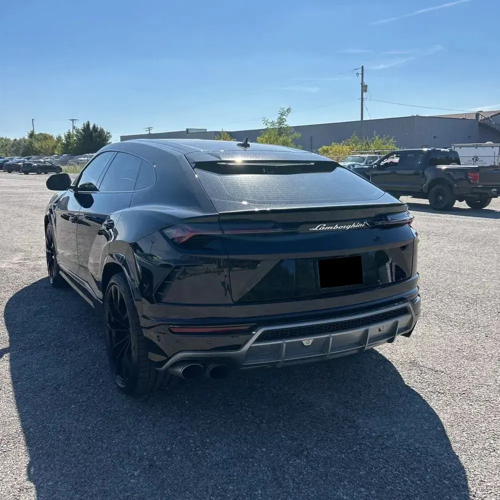 2020 Lamborghini Urus Base