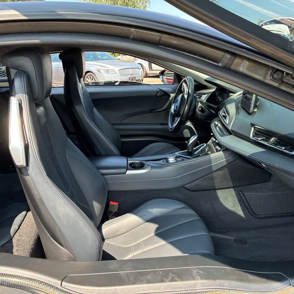 2019 BMW i8
