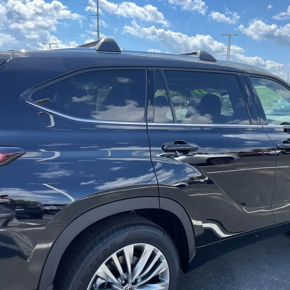 2025 Toyota Highlander Platinum