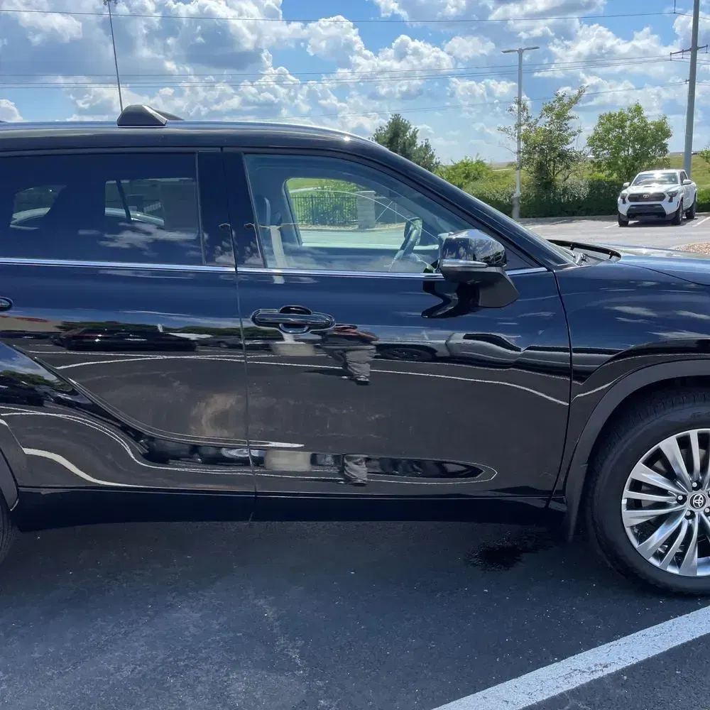 2025 Toyota Highlander Platinum