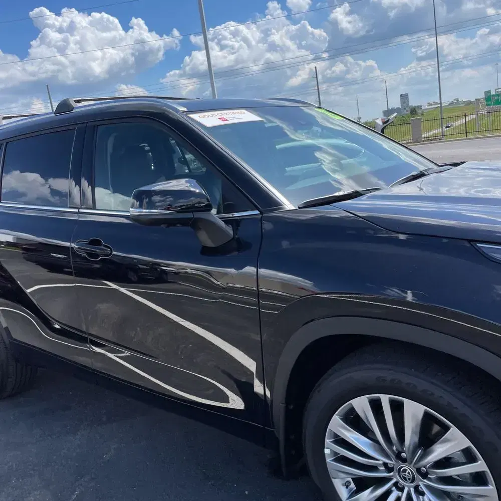 2025 Toyota Highlander Platinum