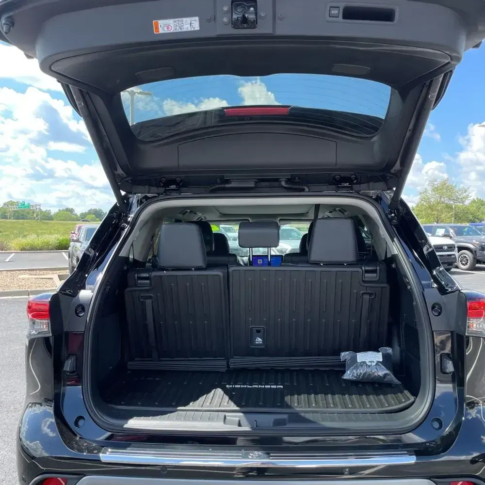 2025 Toyota Highlander Platinum