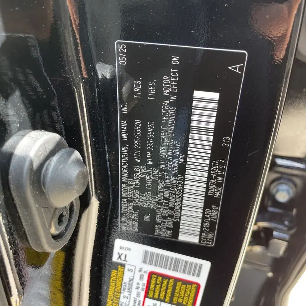 2025 Toyota Highlander Platinum