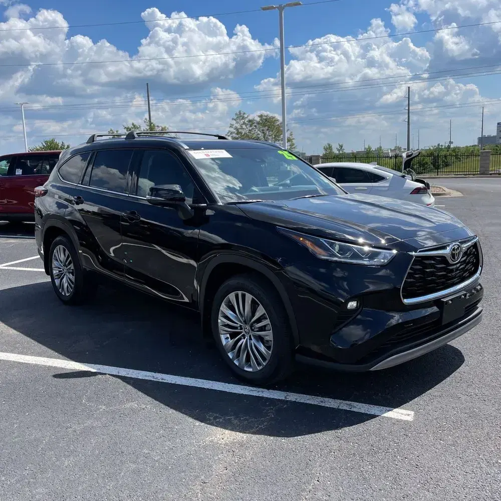 2025 Toyota Highlander Platinum