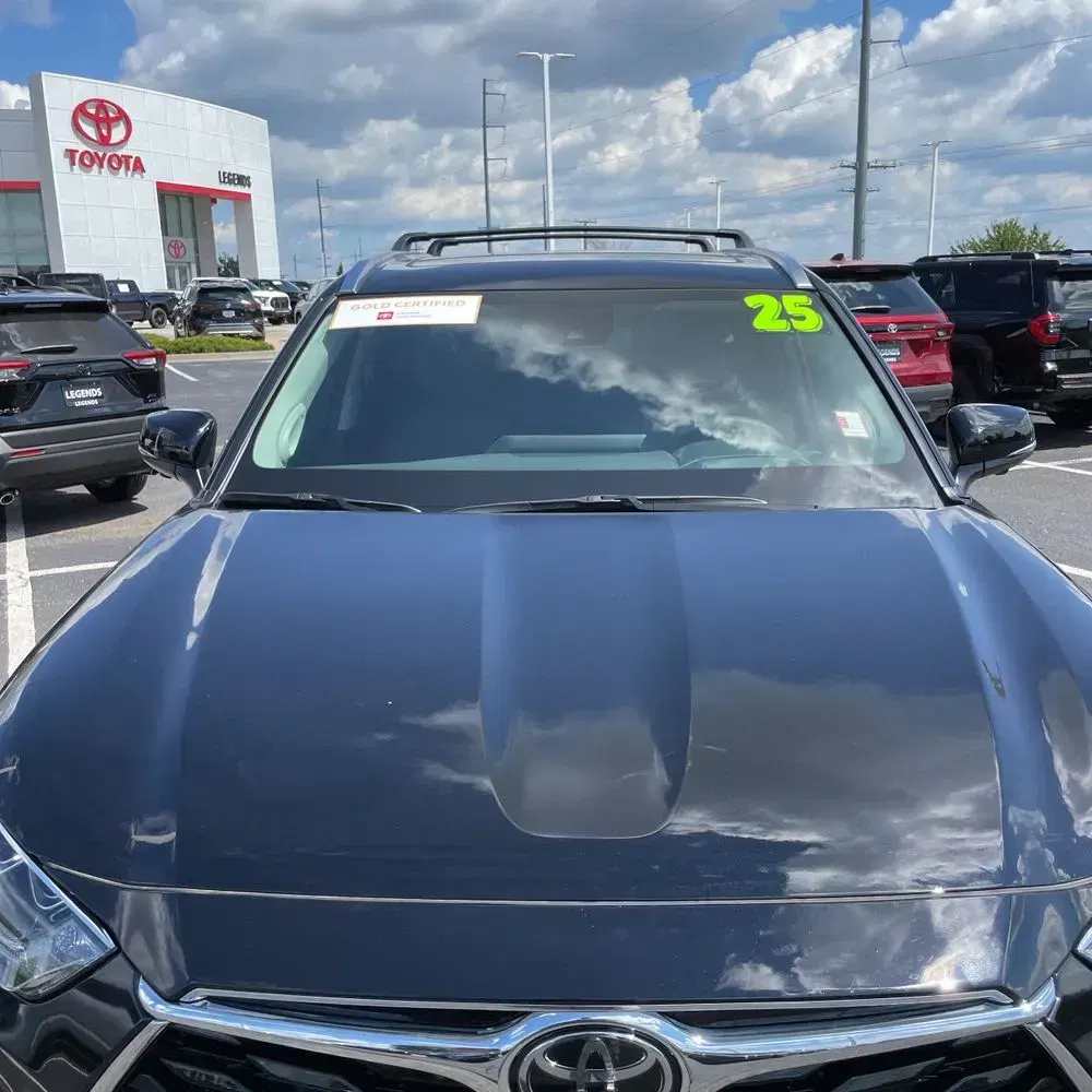 2025 Toyota Highlander Platinum
