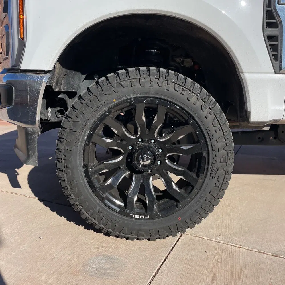 2025 Ford F-350 Super Duty Lariat