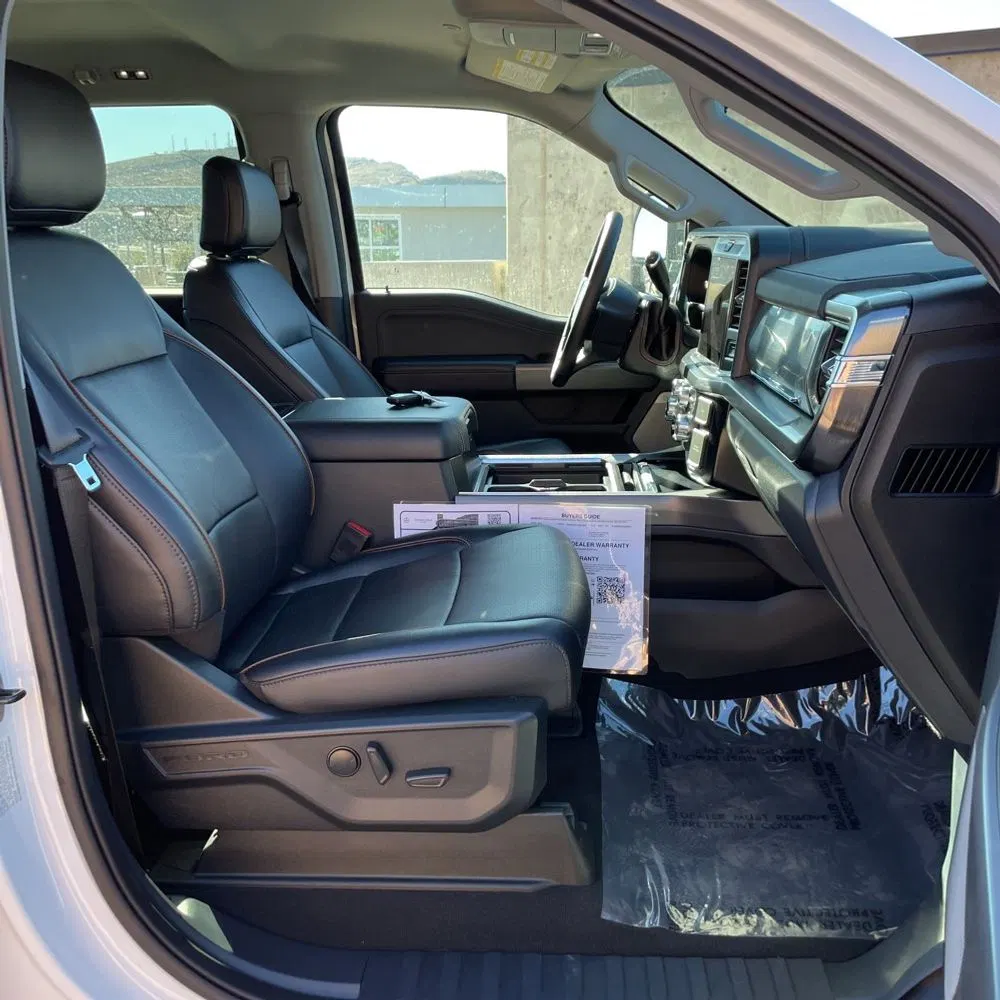 2025 Ford F-350 Super Duty Lariat