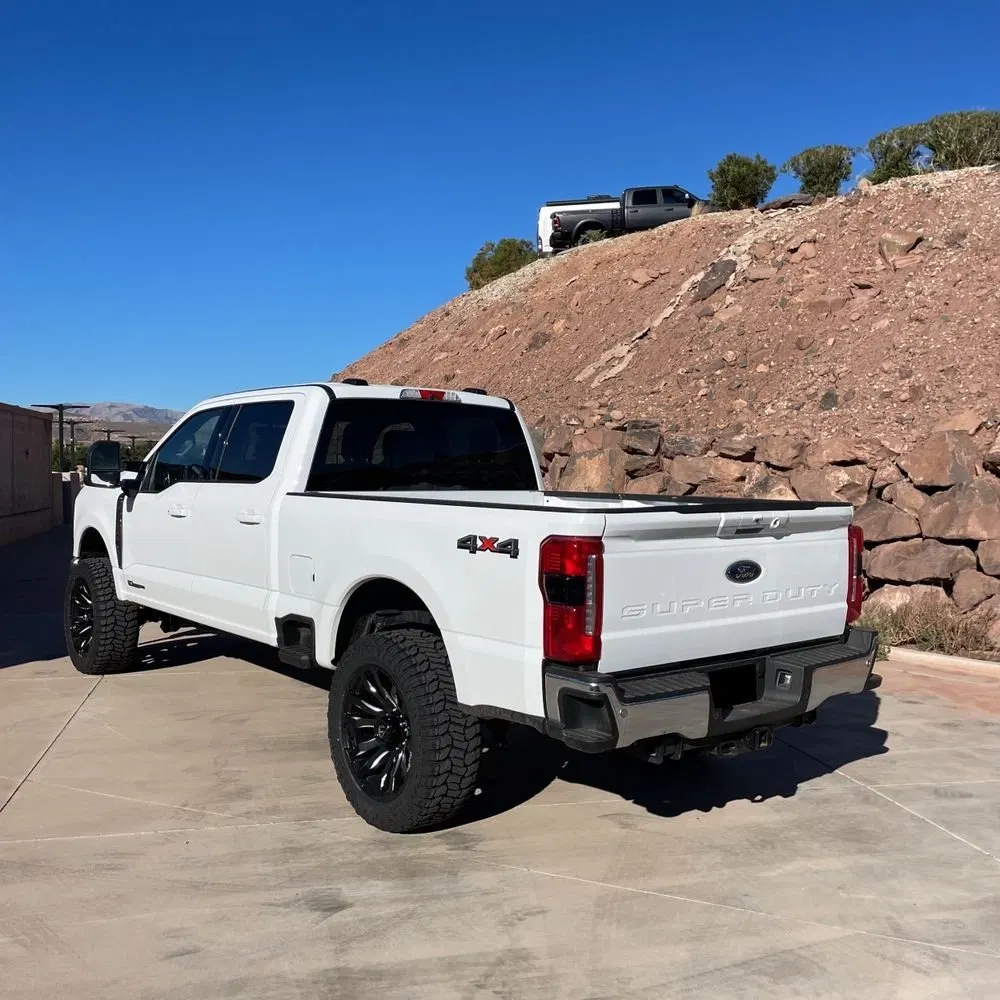 2025 Ford F-350 Super Duty Lariat