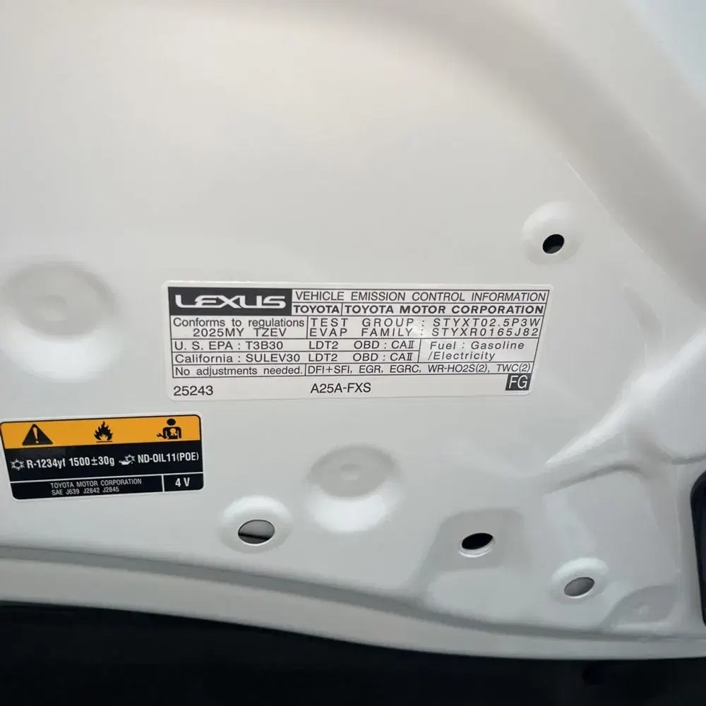 2025 Lexus NX 450h+ F SPORT Handling