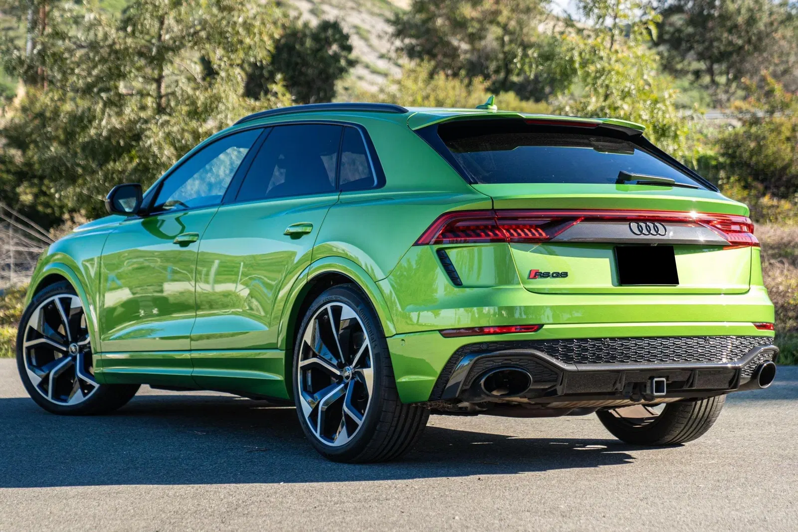 2022 Audi RS Q8 - Twin-Turbo V8, AWD, Audi Exclusive Java Green, Highly Equipped