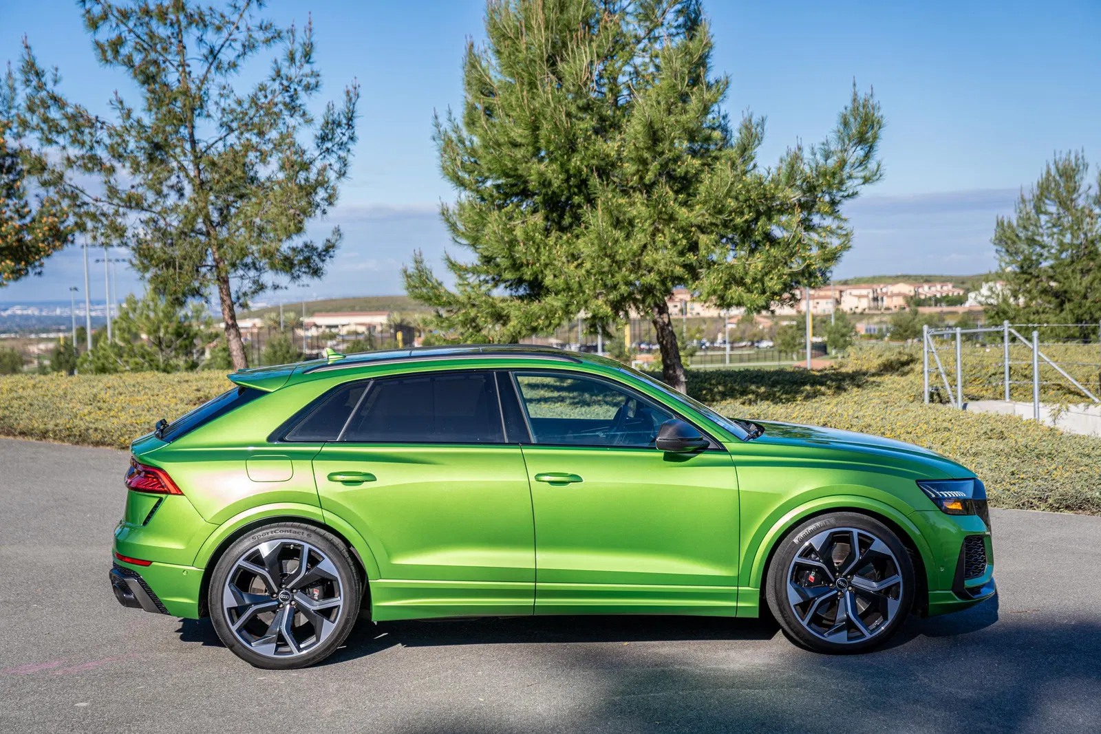 2022 Audi RS Q8 - Twin-Turbo V8, AWD, Audi Exclusive Java Green, Highly Equipped