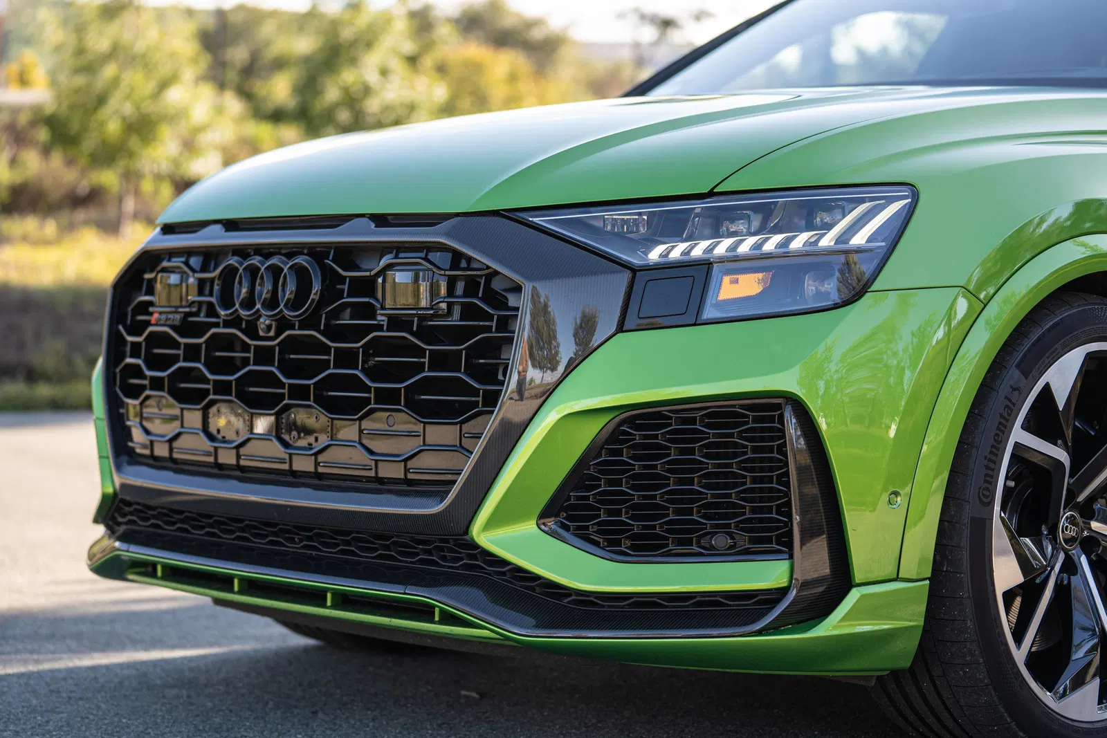 2022 Audi RS Q8 - Twin-Turbo V8, AWD, Audi Exclusive Java Green, Highly Equipped
