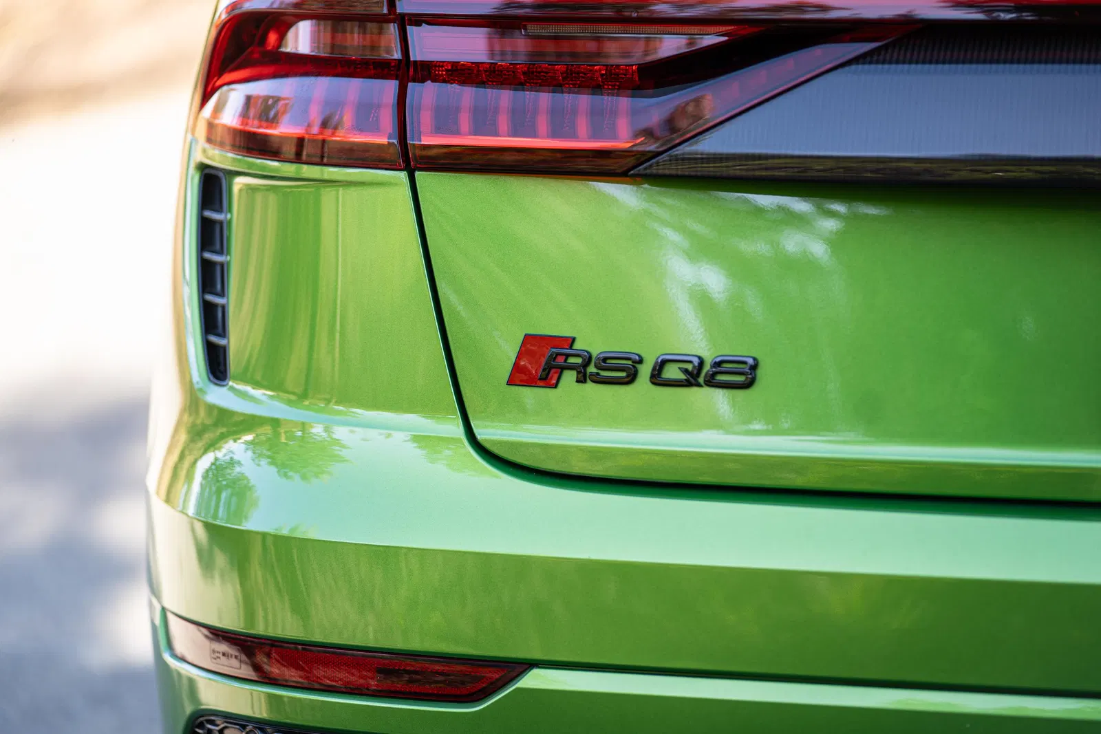 2022 Audi RS Q8 - Twin-Turbo V8, AWD, Audi Exclusive Java Green, Highly Equipped