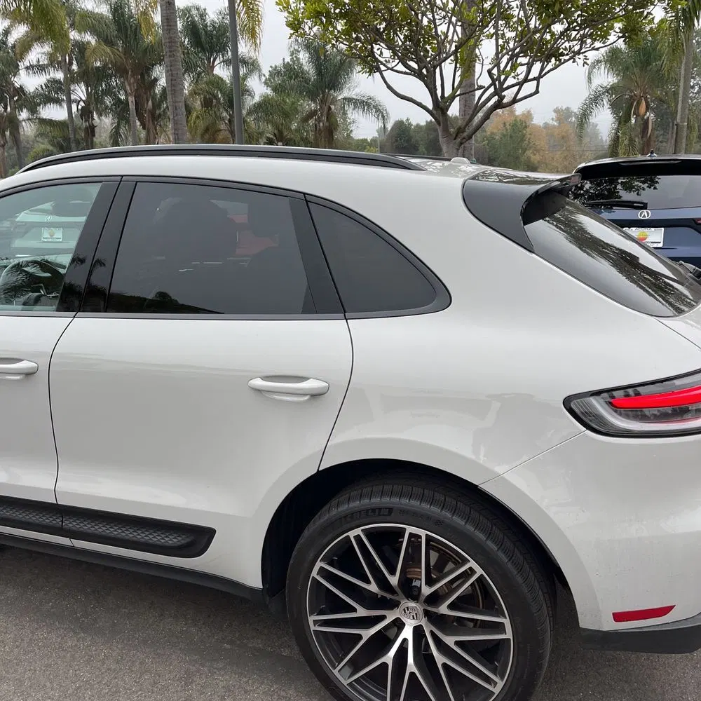 2023 Porsche Macan Base