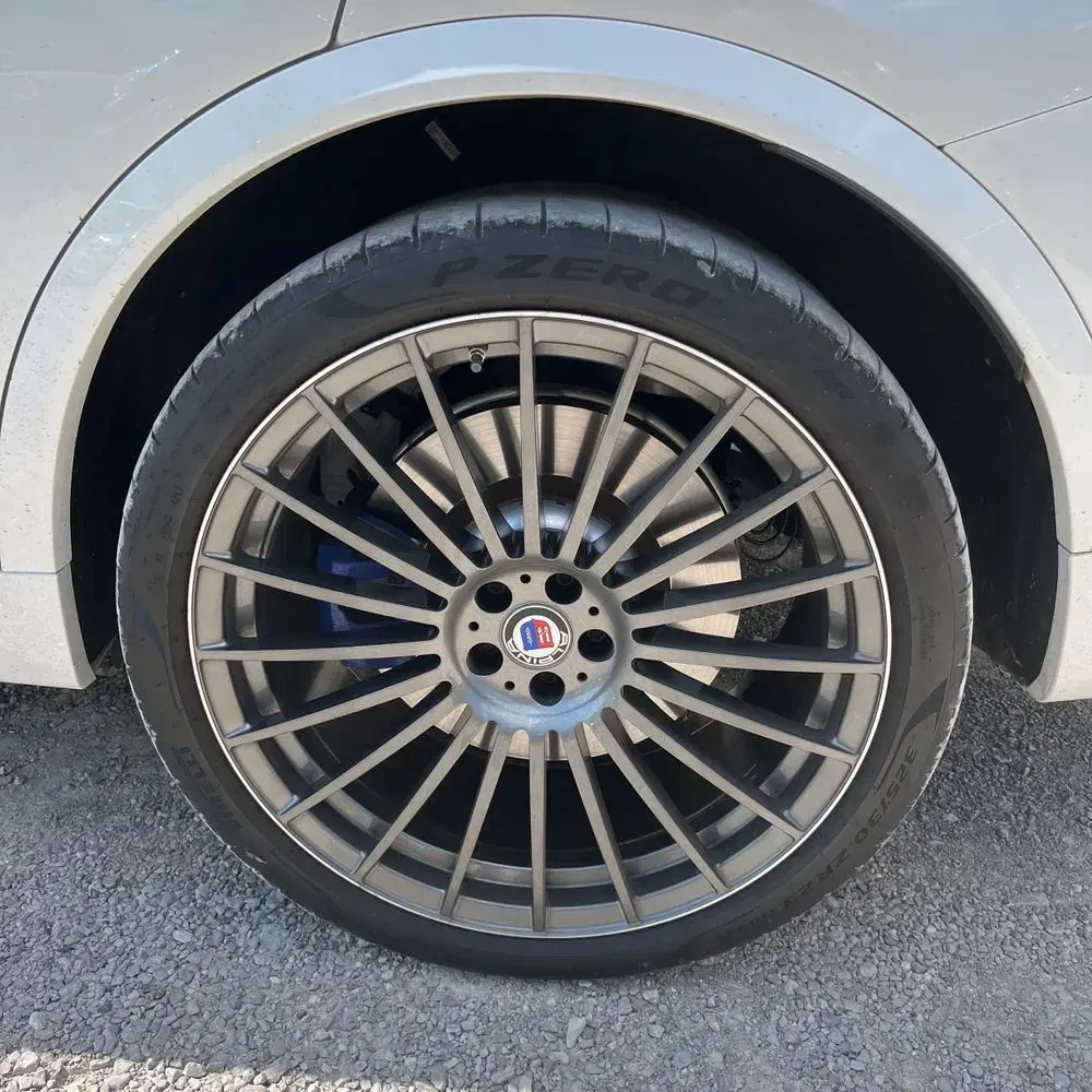 2024 BMW X7 Alpina XB7