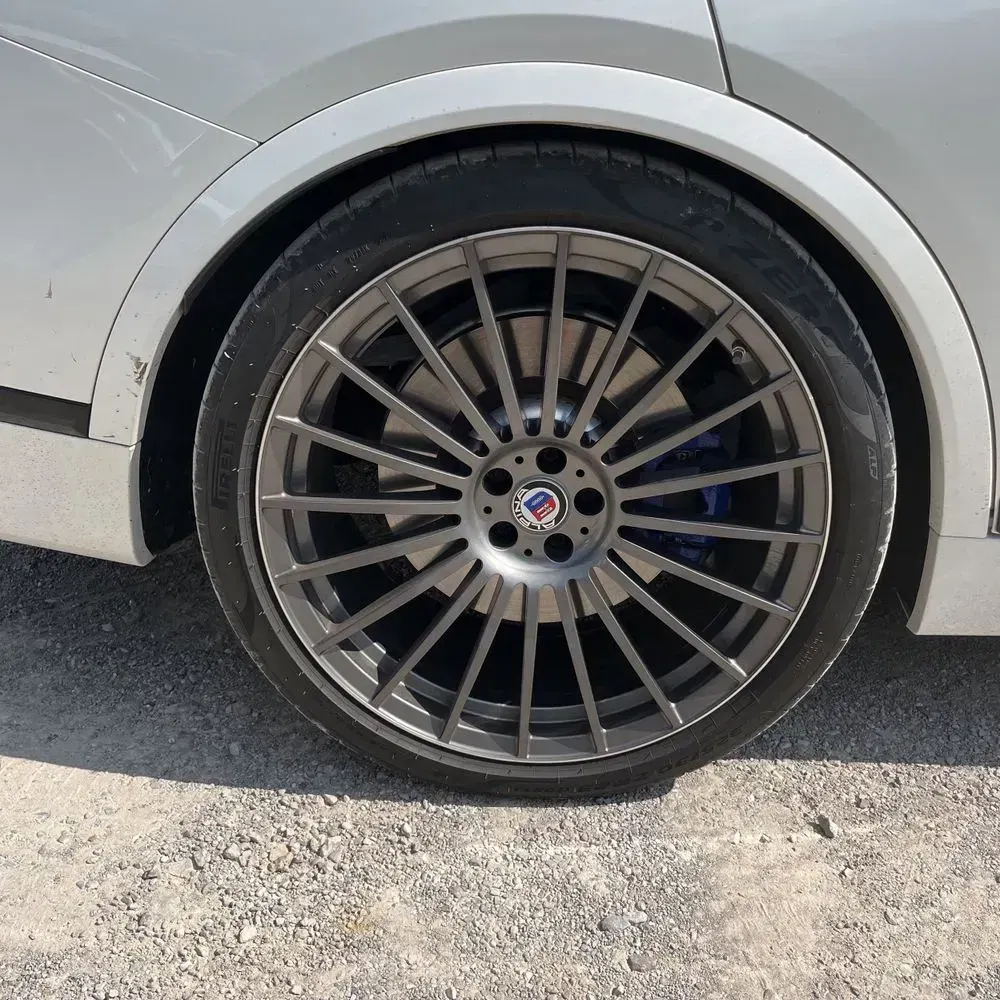 2024 BMW X7 Alpina XB7