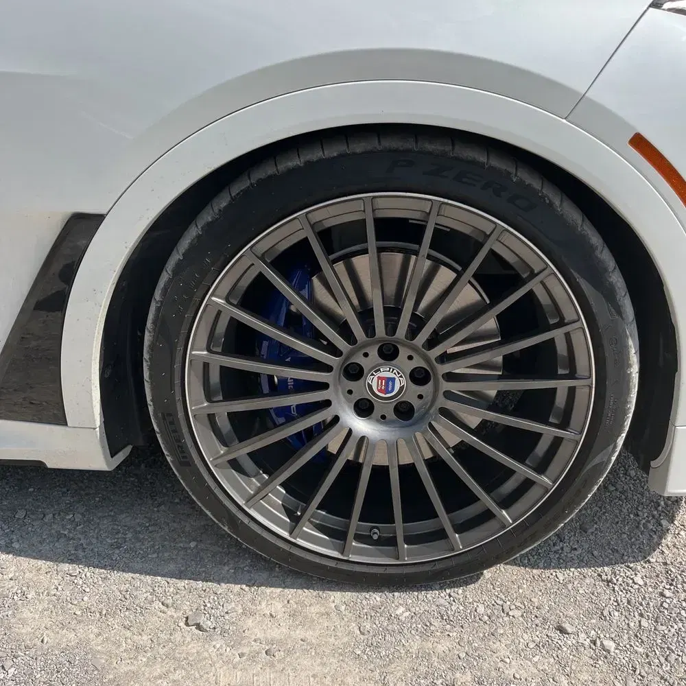 2024 BMW X7 Alpina XB7