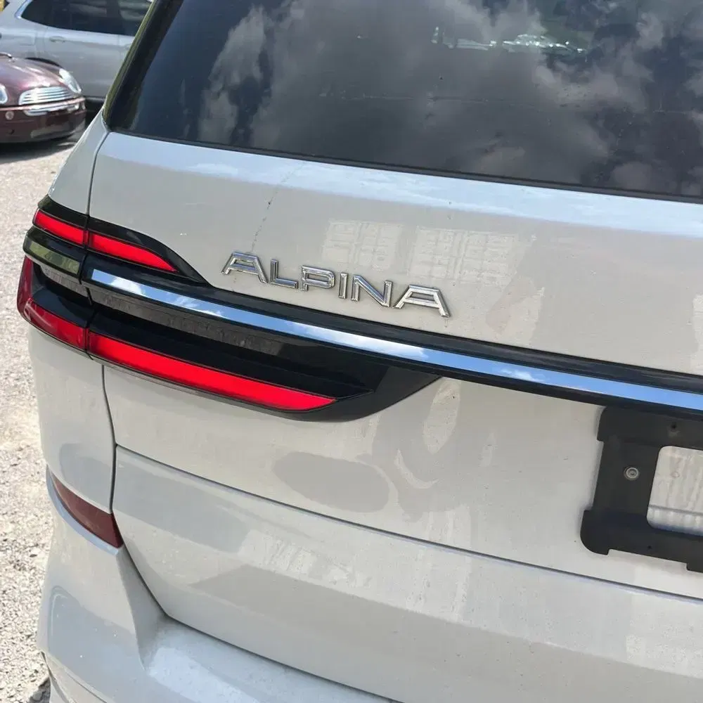 2024 BMW X7 Alpina XB7