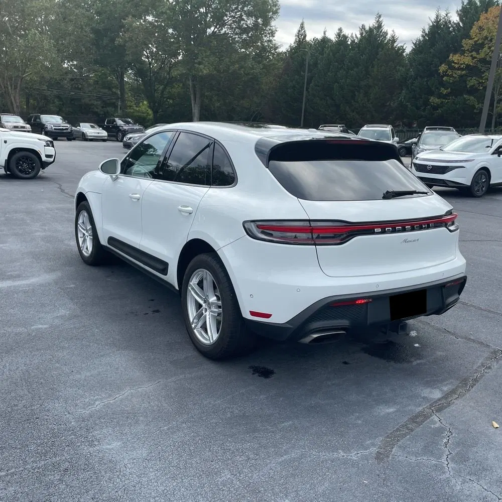 2022 Porsche Macan Base