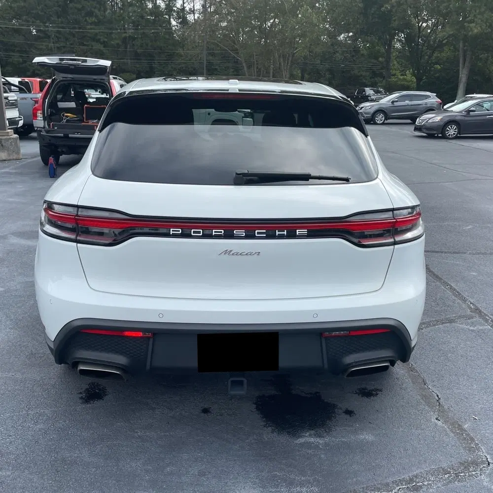 2022 Porsche Macan Base