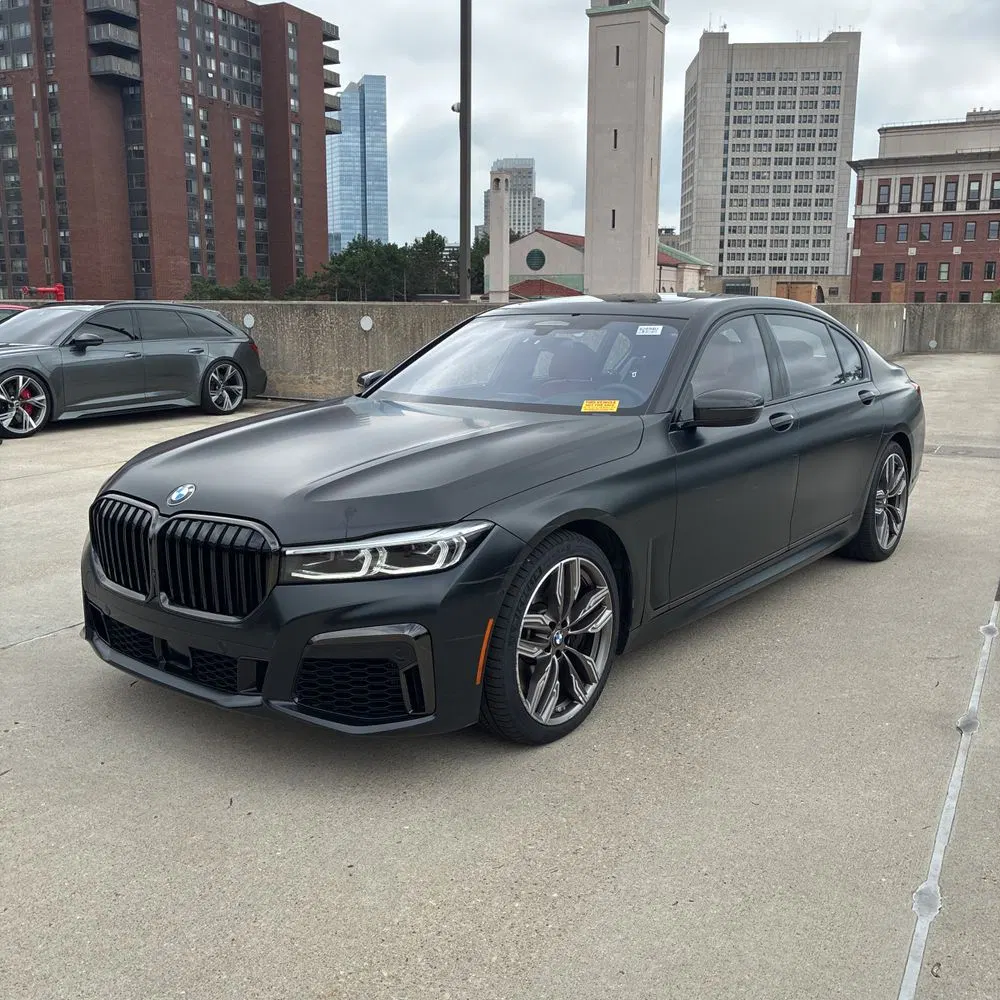 2022 BMW 7-Series M760xi