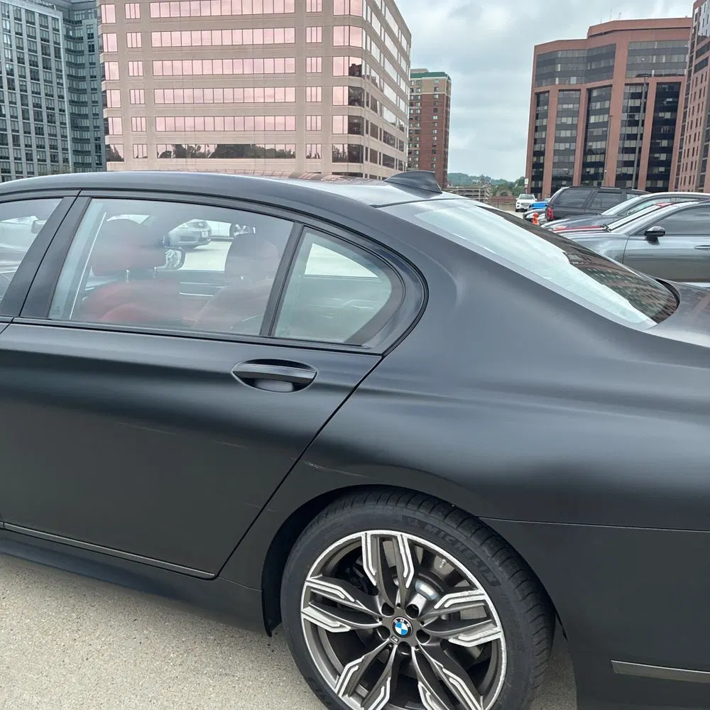 2022 BMW 7-Series M760xi