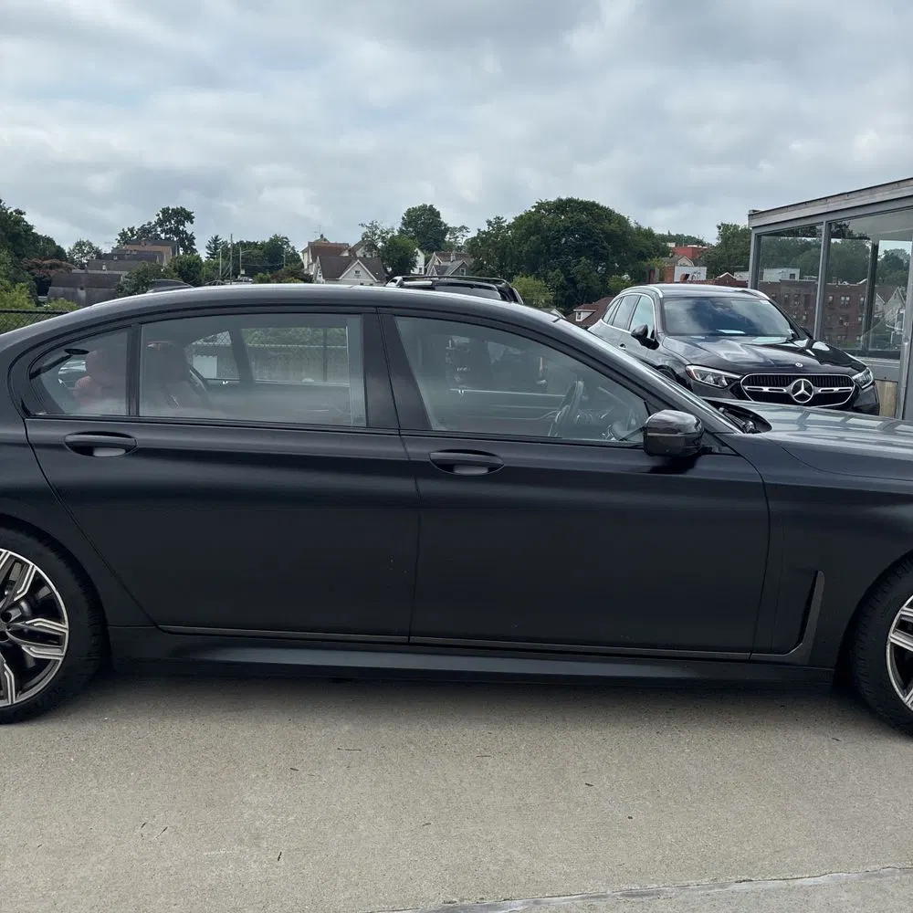 2022 BMW 7-Series M760xi