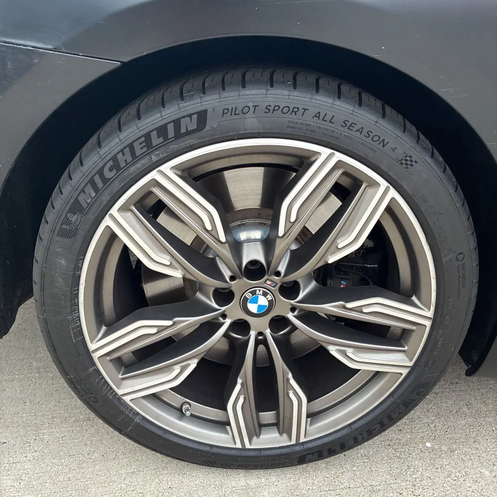 2022 BMW 7-Series M760xi