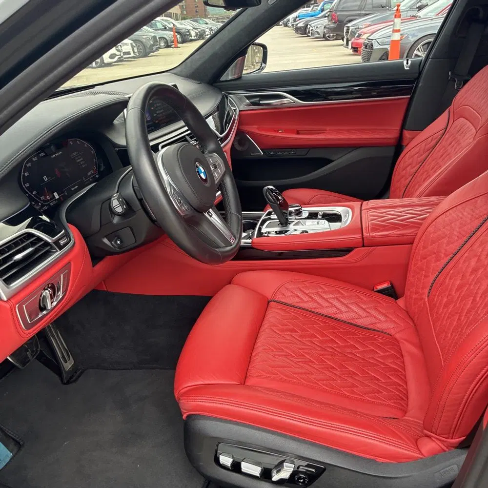 2022 BMW 7-Series M760xi
